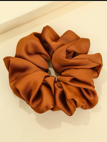 Oversized satin scrunchie for women